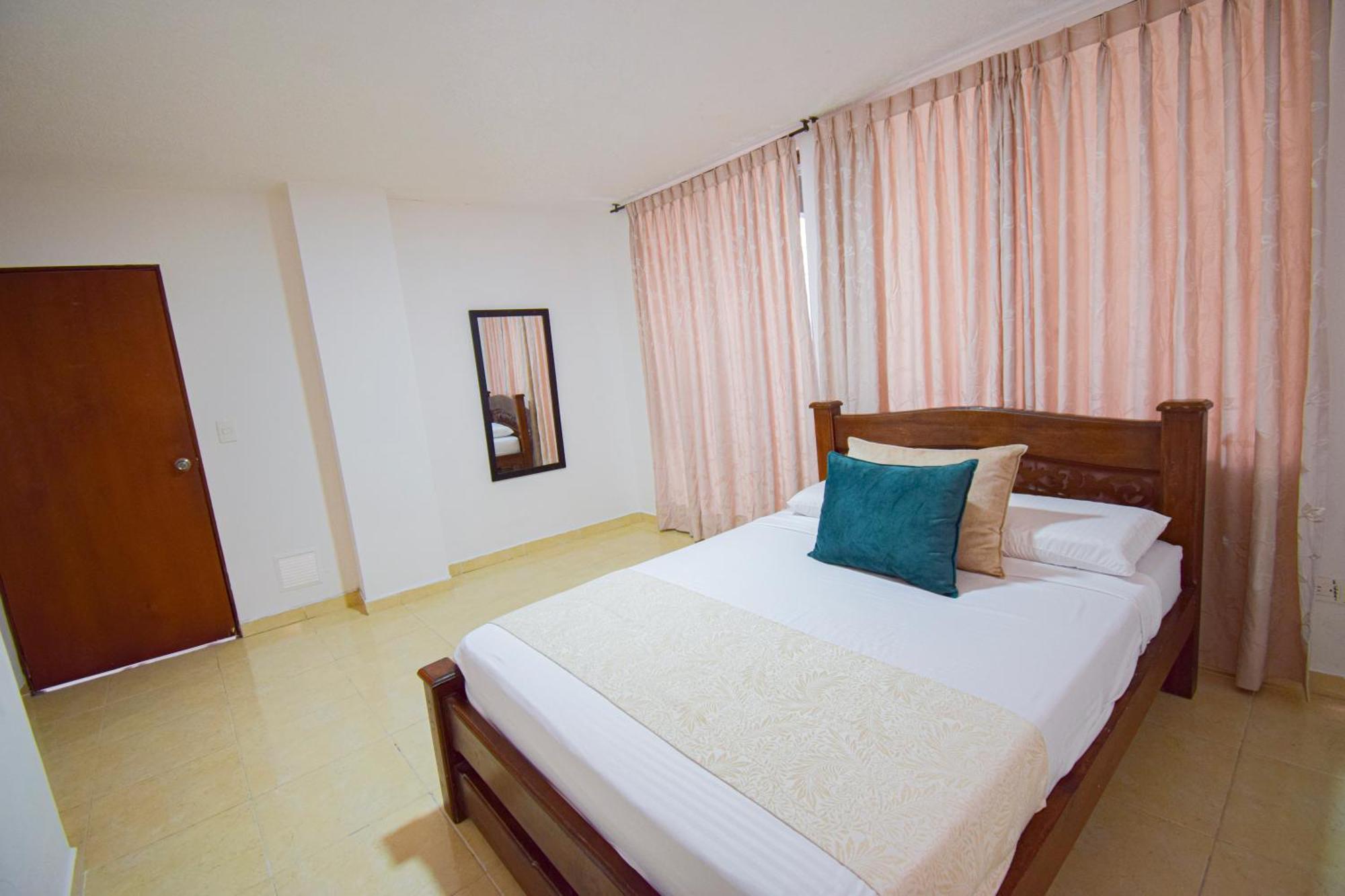 Hotel Toledo Plaza أرمينيا المظهر الخارجي الصورة