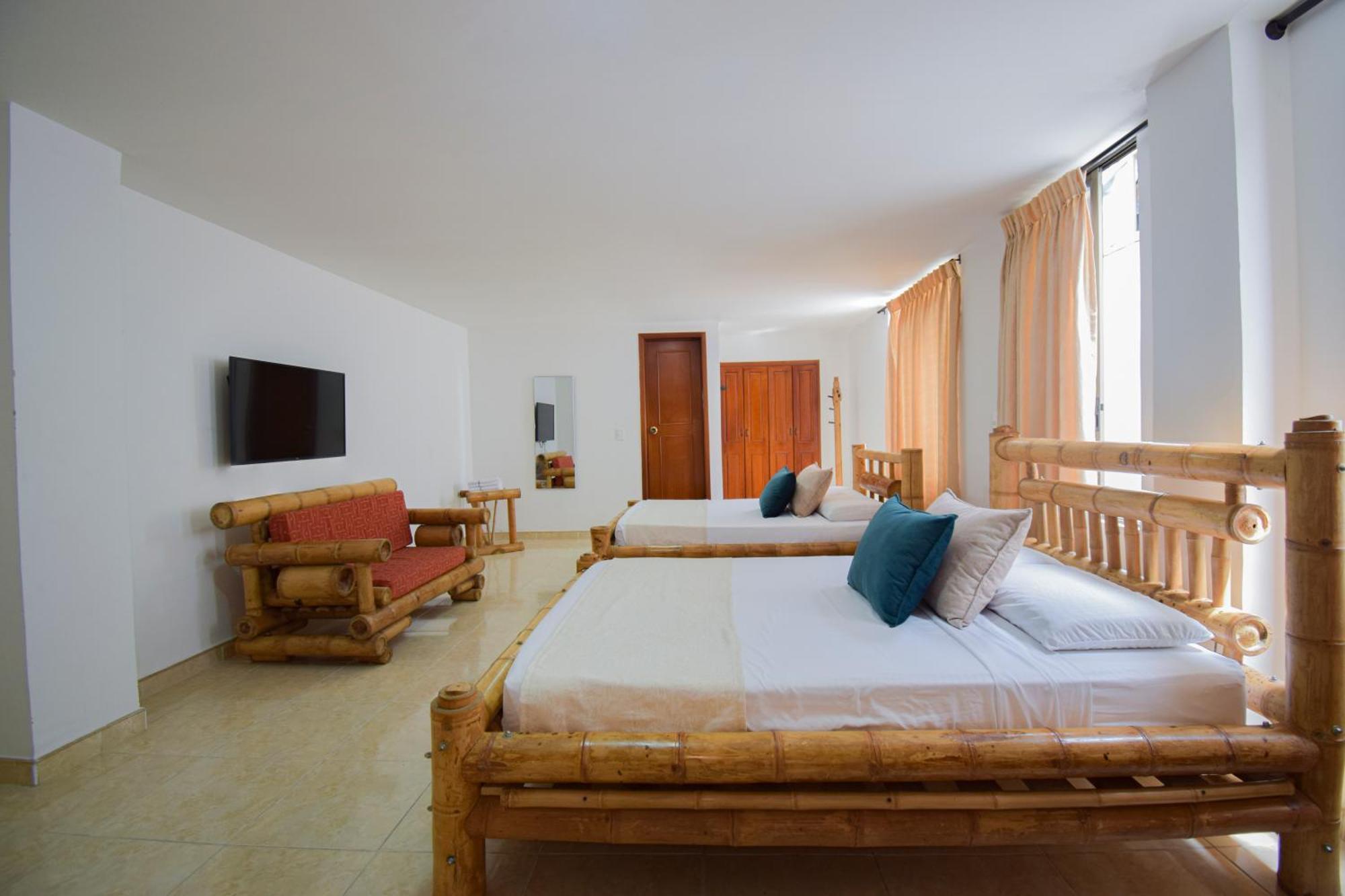 Hotel Toledo Plaza أرمينيا المظهر الخارجي الصورة