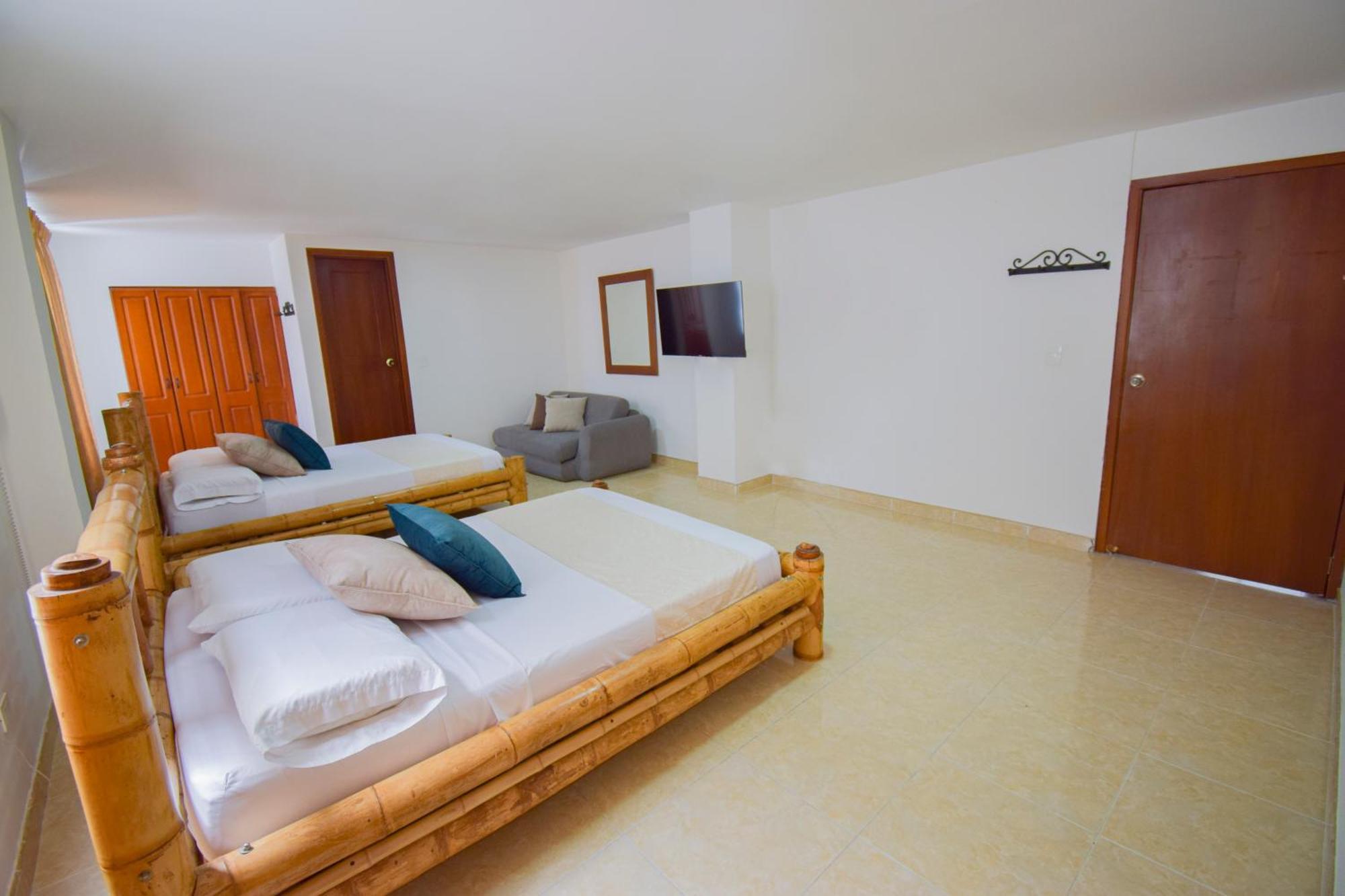 Hotel Toledo Plaza أرمينيا المظهر الخارجي الصورة