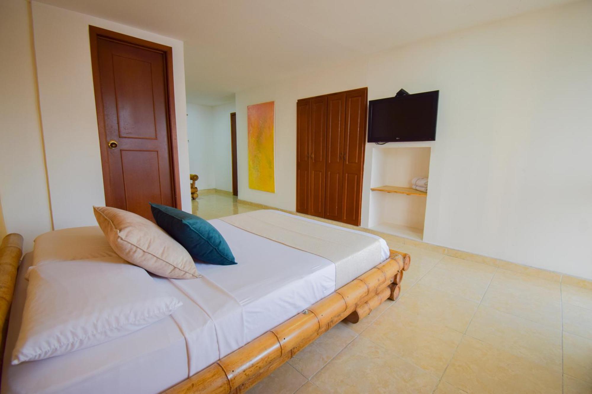 Hotel Toledo Plaza أرمينيا المظهر الخارجي الصورة