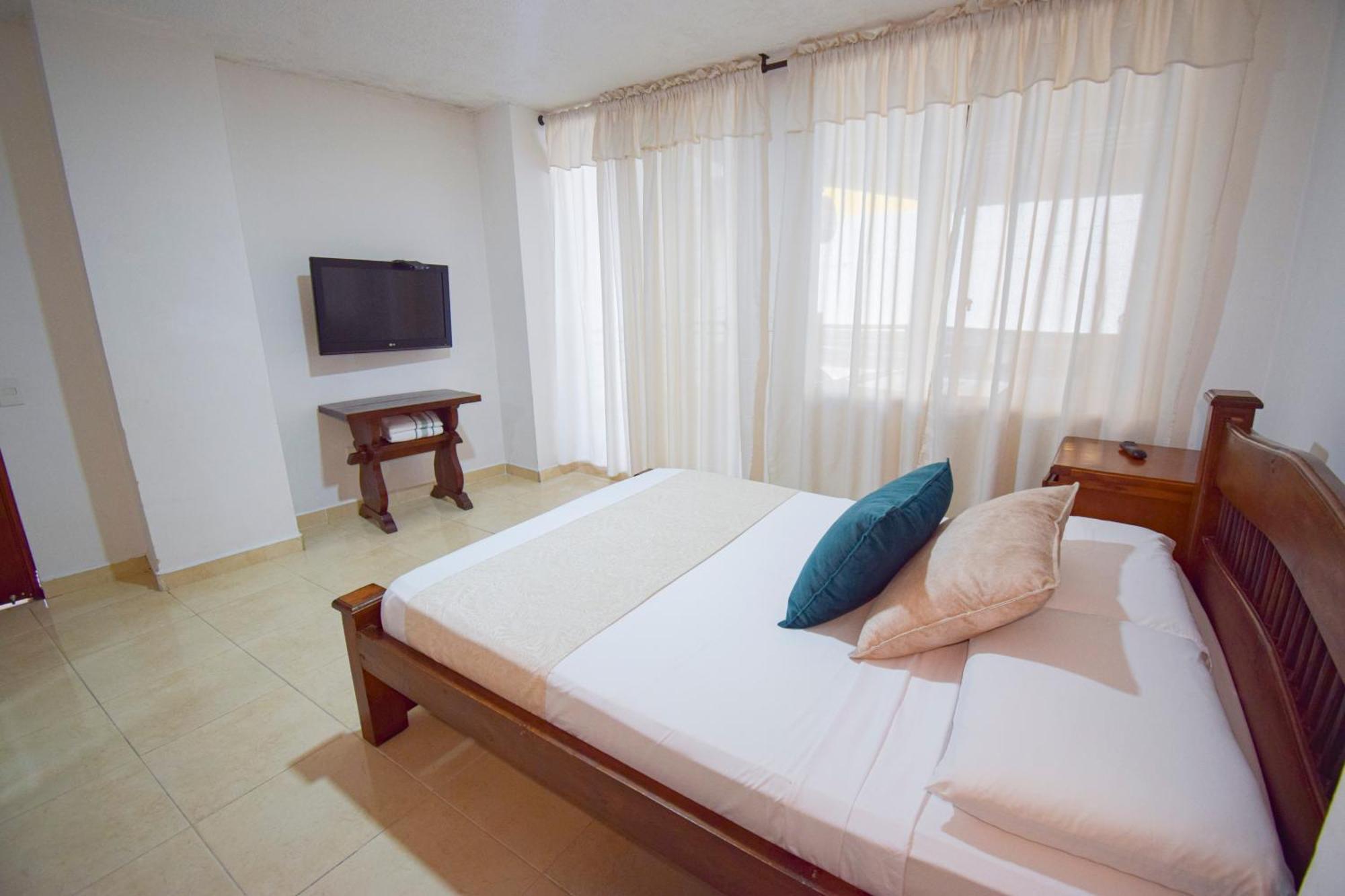 Hotel Toledo Plaza أرمينيا المظهر الخارجي الصورة